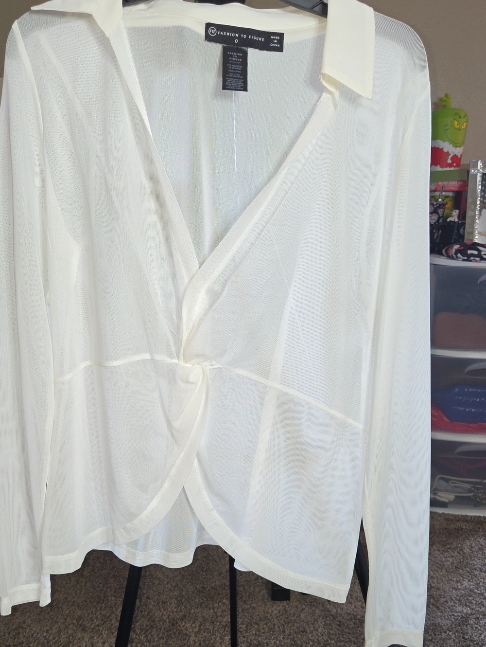 Fashion to Figure White Sheer Twist-Front Button-Down Style Blouse
